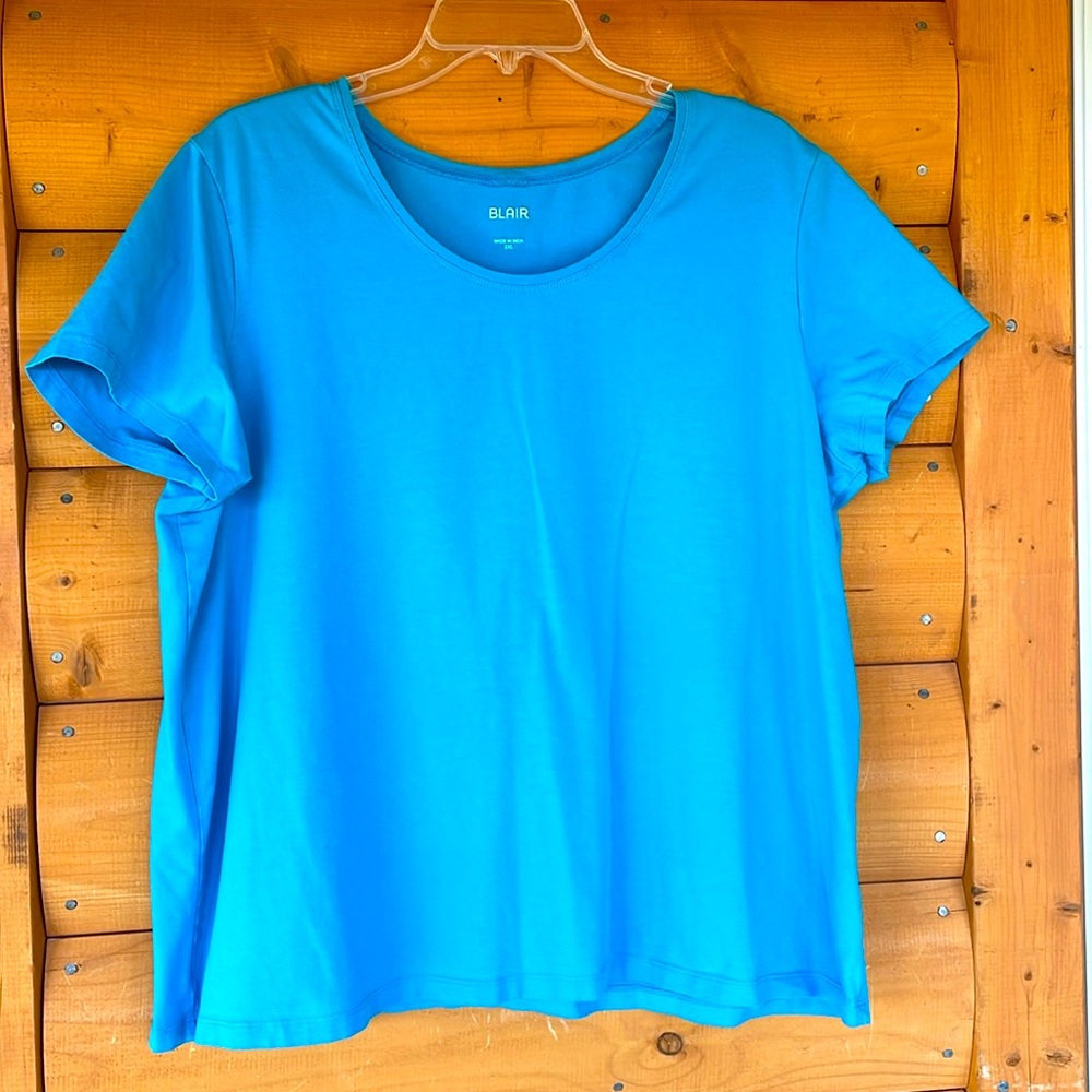 Blair Aqua Blue short sleeve tee short. Plus size 2X. In gently used condition